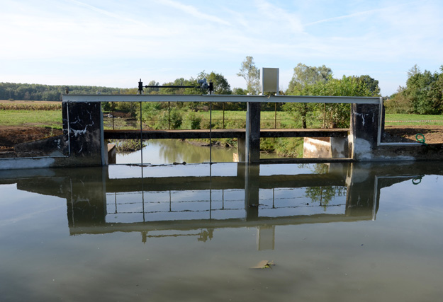 vanne-riviere-guillotine-menthon-finale-vue-avant